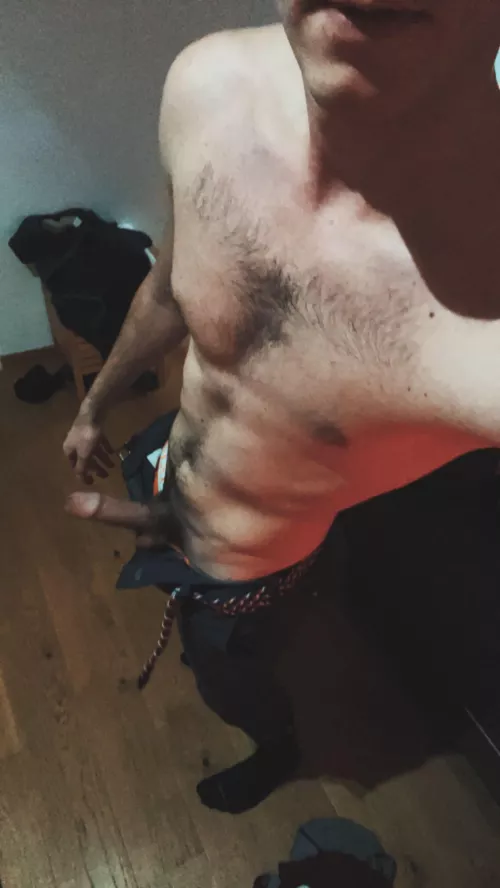 24 kinky jock from France looking for a long term dom. Switch mostly dom I want to find a good harsh dom to model me has his property. Dm me 24 kinky jock from France looking for a long term dom. Switch mostly dom I want to find a good harsh dom to model