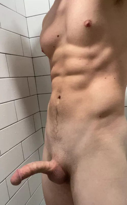 24 straight, never been with a guy, looking for head in nc cecil_wilkes22