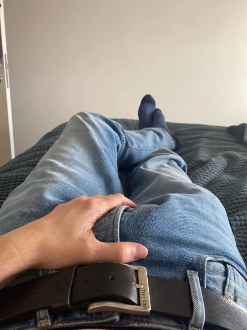 40 m hung dad looking to chat trade rp into taboo non con kink incl sleeplay raceplay ageplay. Few limits. Looking for guys experienced with non con incl roofi/e. Happy to share personal experience with face. 18+ only.