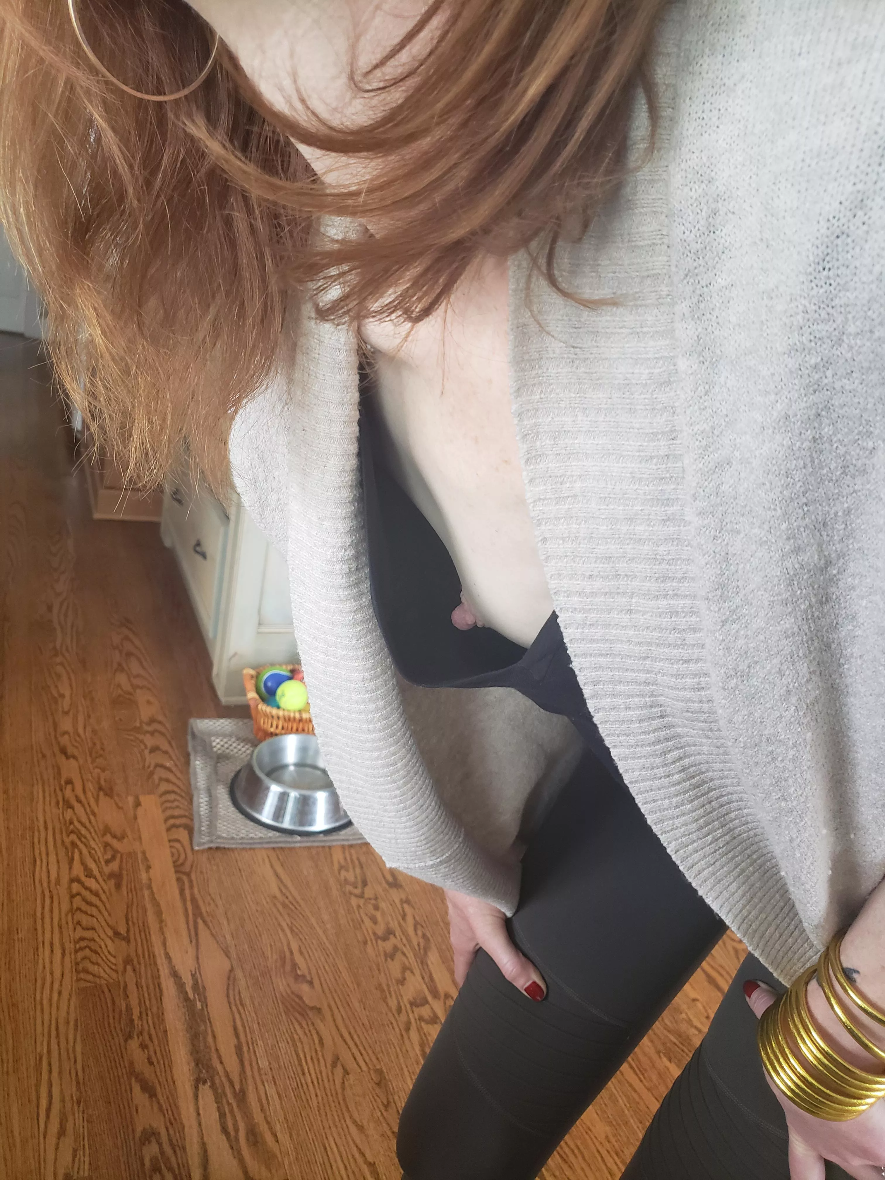 Always braless MILF...at work, at home, and always when I'm DTF.