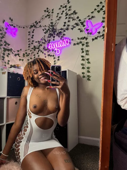 angels are dressed in white, right?