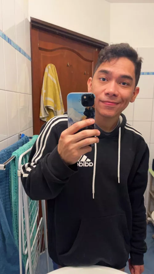 Any other insomniacs scrolling on Reddit?