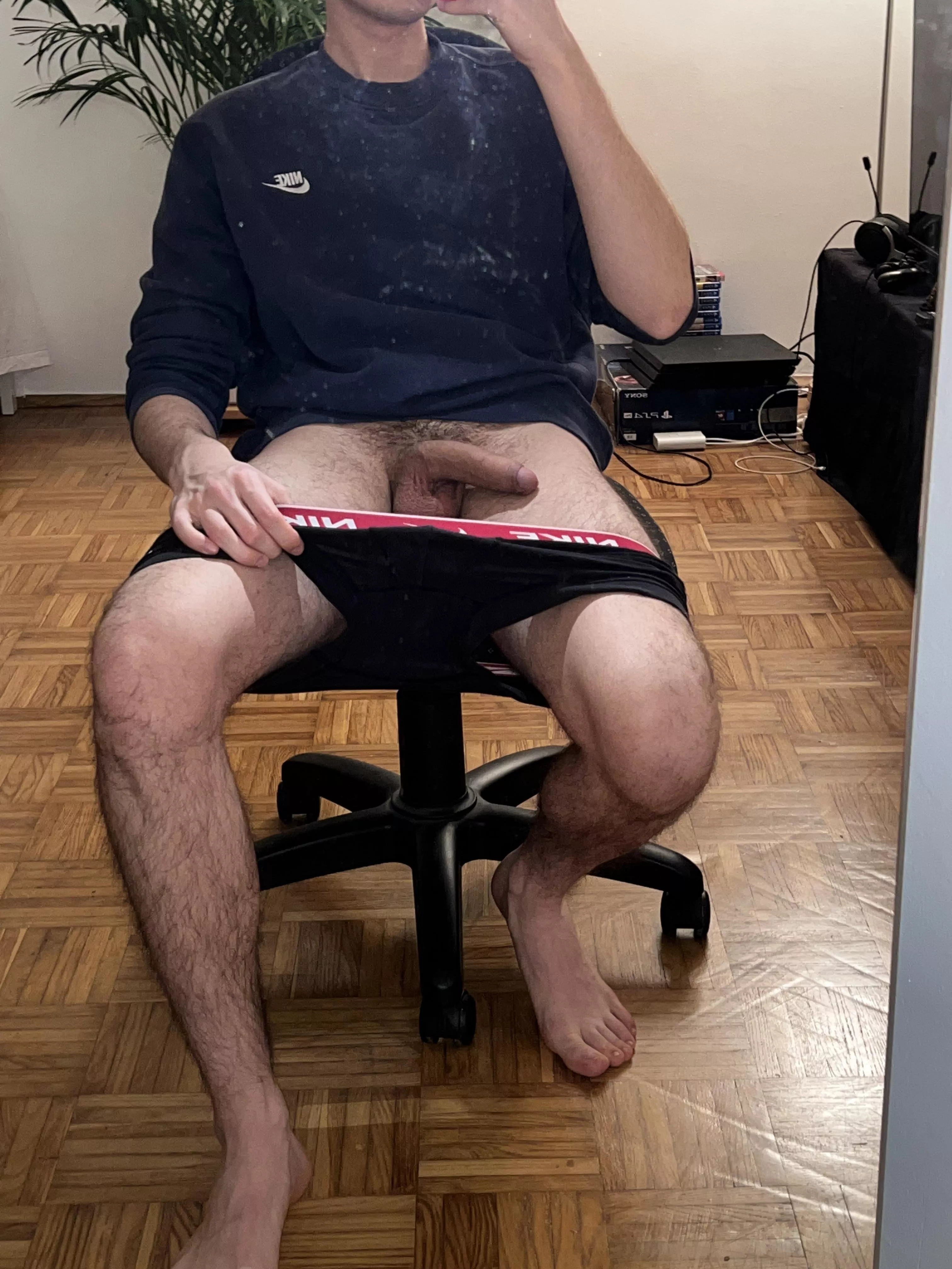 Anyone wanna get face fucked?