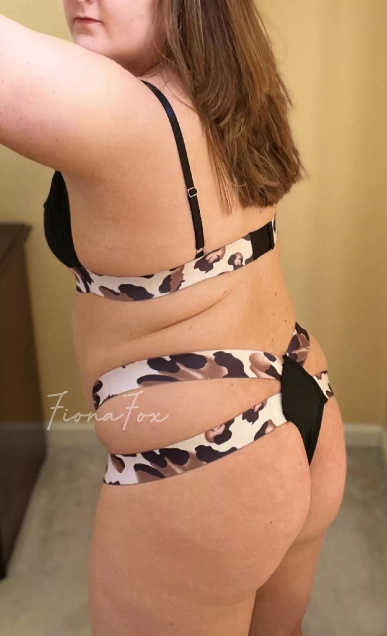 Booty to sexy to wear boring underwear