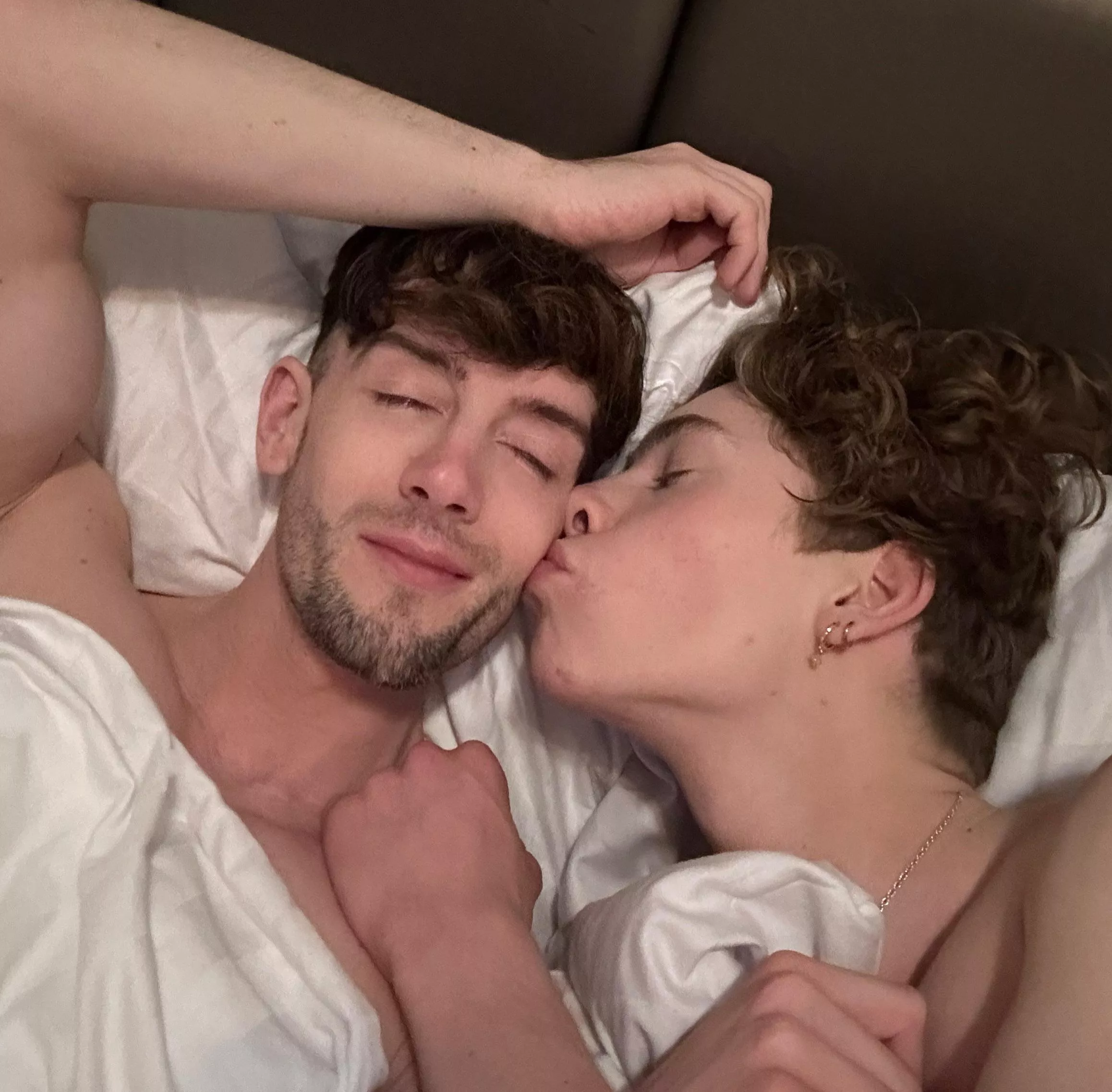 Boyfriend & Me wishing you all a great week!