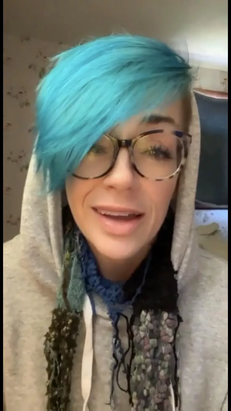 Can this 44yo suck your cock?