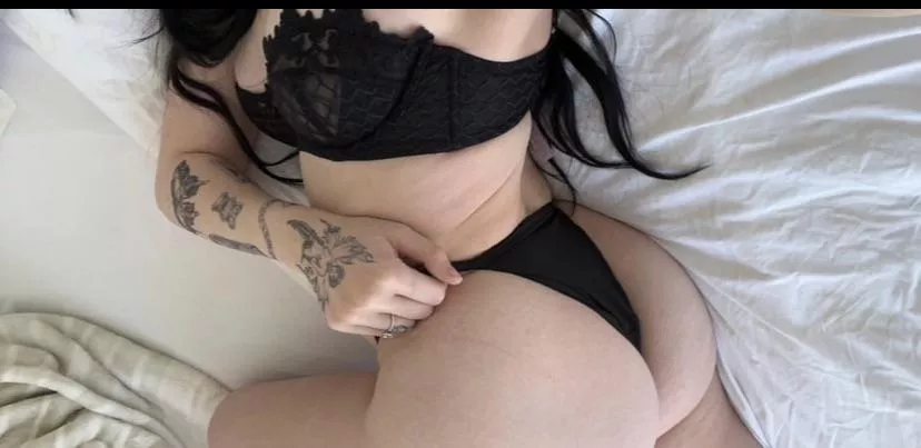 [Domme]Any sissy slut ready to worship and be pegged, I will be willing dominate and peg hell out of em..