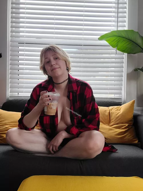 enjoying a rainy morning in, wanna join me?