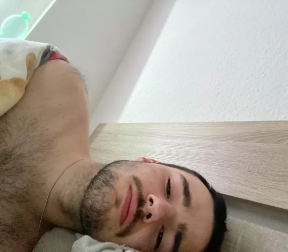 Feels like a day to stay in bed. Who agrees?