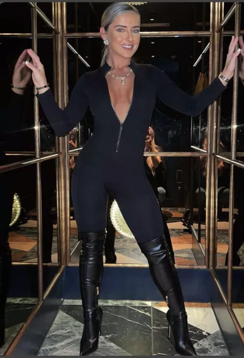 Figure on Becca 🥵