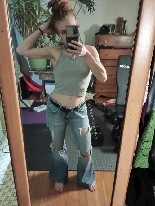 [F]itting into my highschool jeans (with a belt lol) and enjoying the progress on my arms