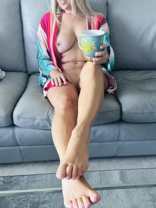 Good morning! Who wants to go to the nude beach with me?