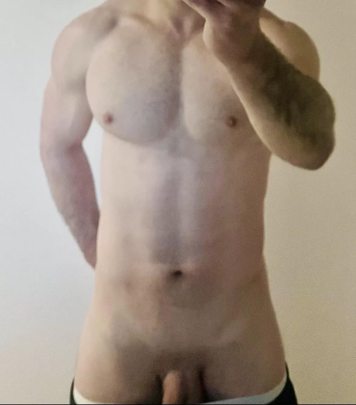 Hi 🙋🏻‍♂️😋