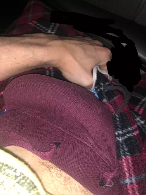 horny at my desk, wanna get under my desk and on your knees to help with my thick bulge?