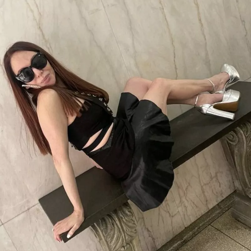 I love this milf outfit!. How about you? (f)56