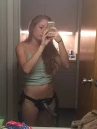 Let me know if you’d bend over for me (PMs are open)(women only please!!)