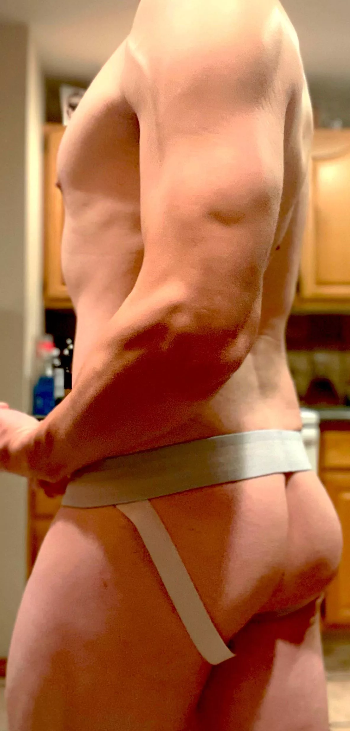 My jockstrap is too big (34M)