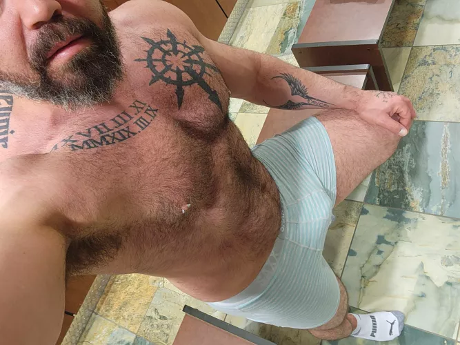 notice the beard trim?