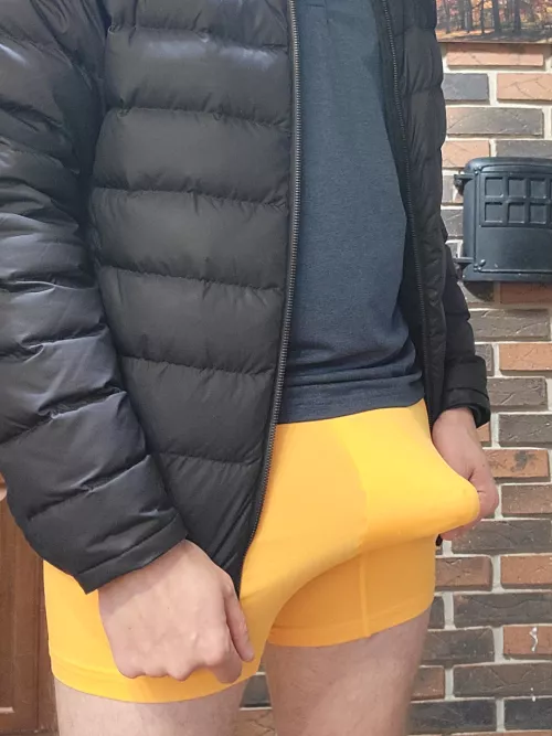 Only kinda noticable.