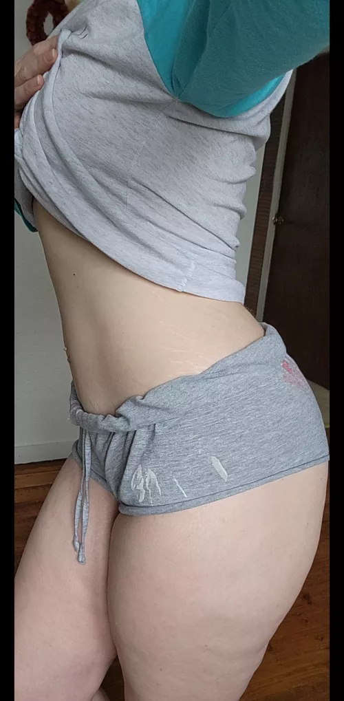 only the most delicious hips have tiger stripes