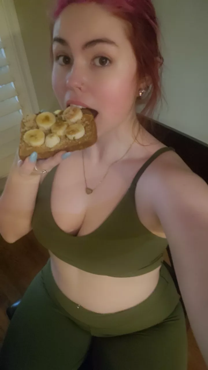 Please don't forget to eat breakfast! (F28)