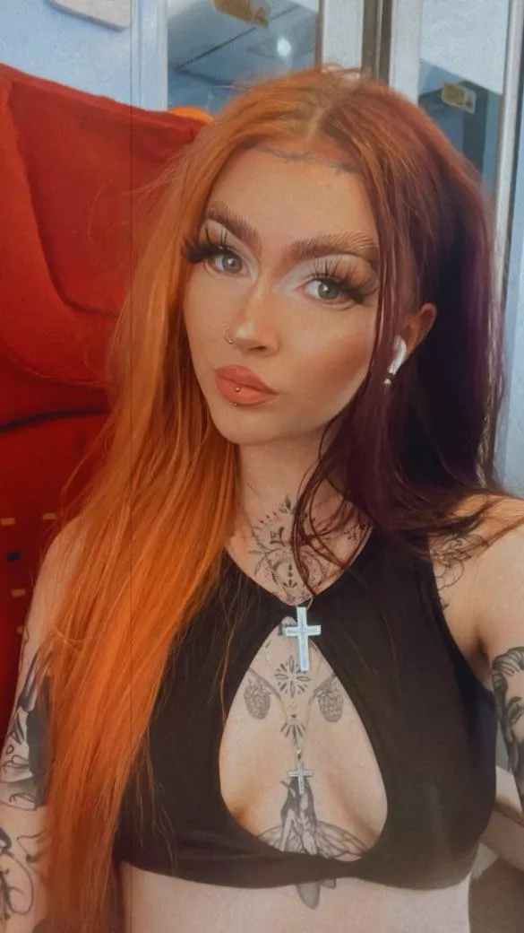 Say hi if you’d fuck me in public😛