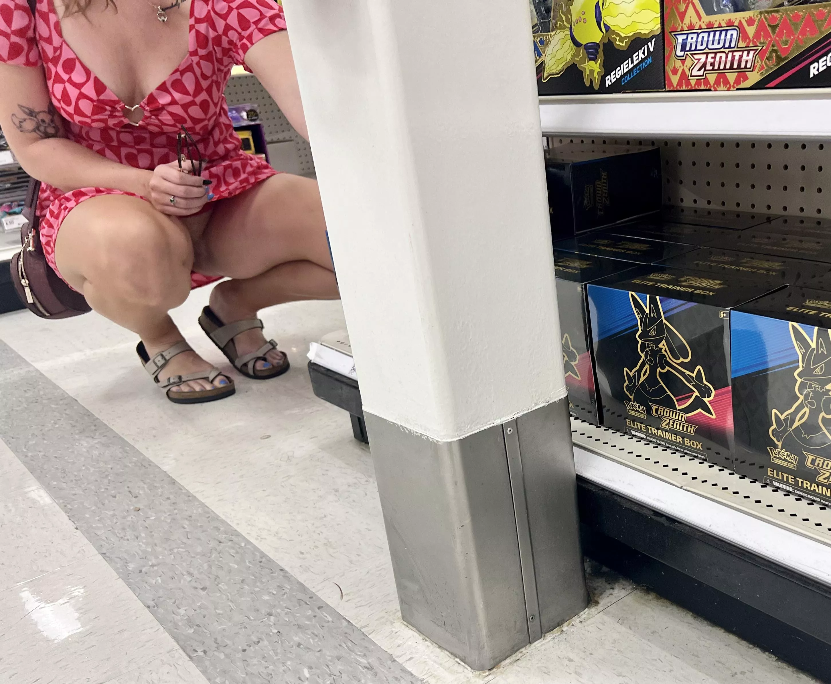 She makes shopping that much more fun when her pussy is “accidentally” out