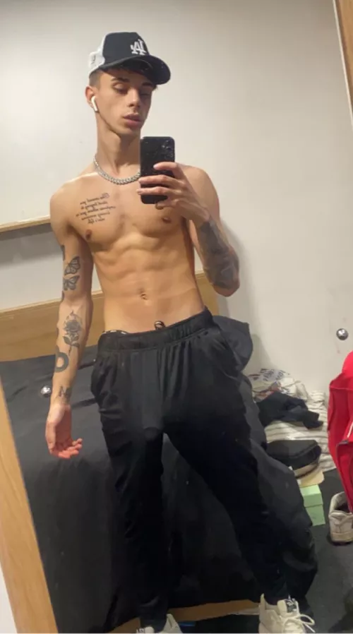 Struggling to stay in there