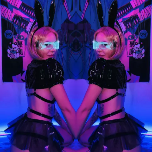 This cyber bunny came to play