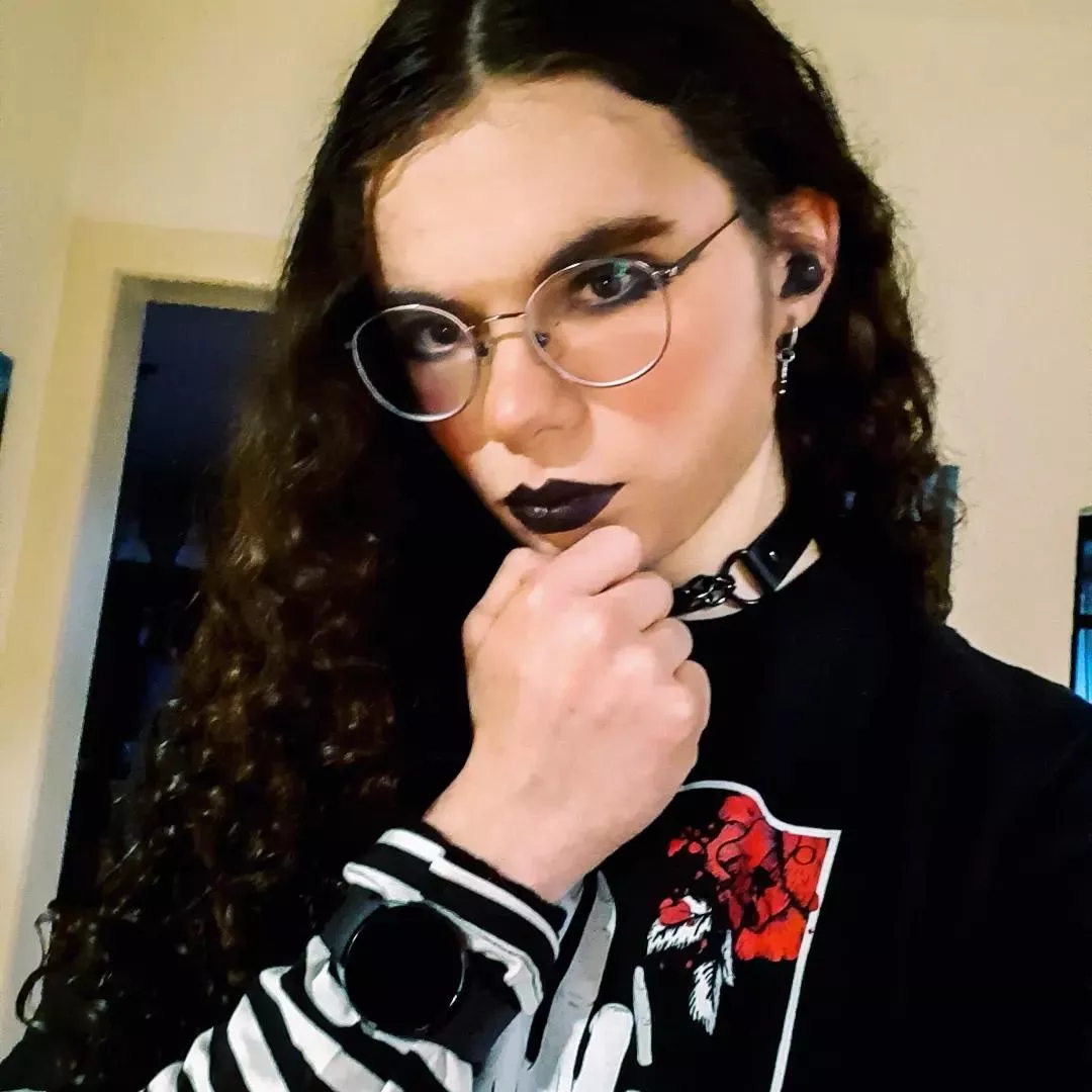 Tried out some goth makeup..