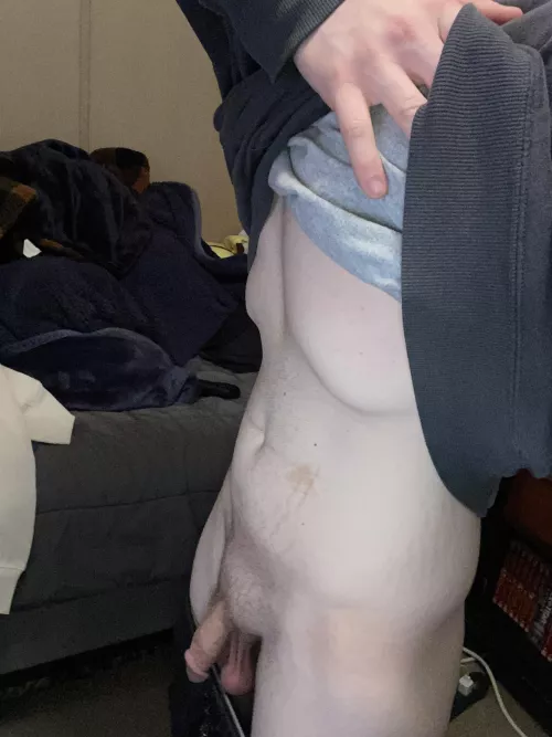 What do you guys think about my twink body ❤️❤️