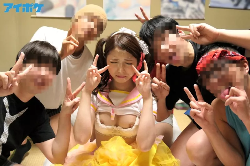 What is the sauce? and her name?