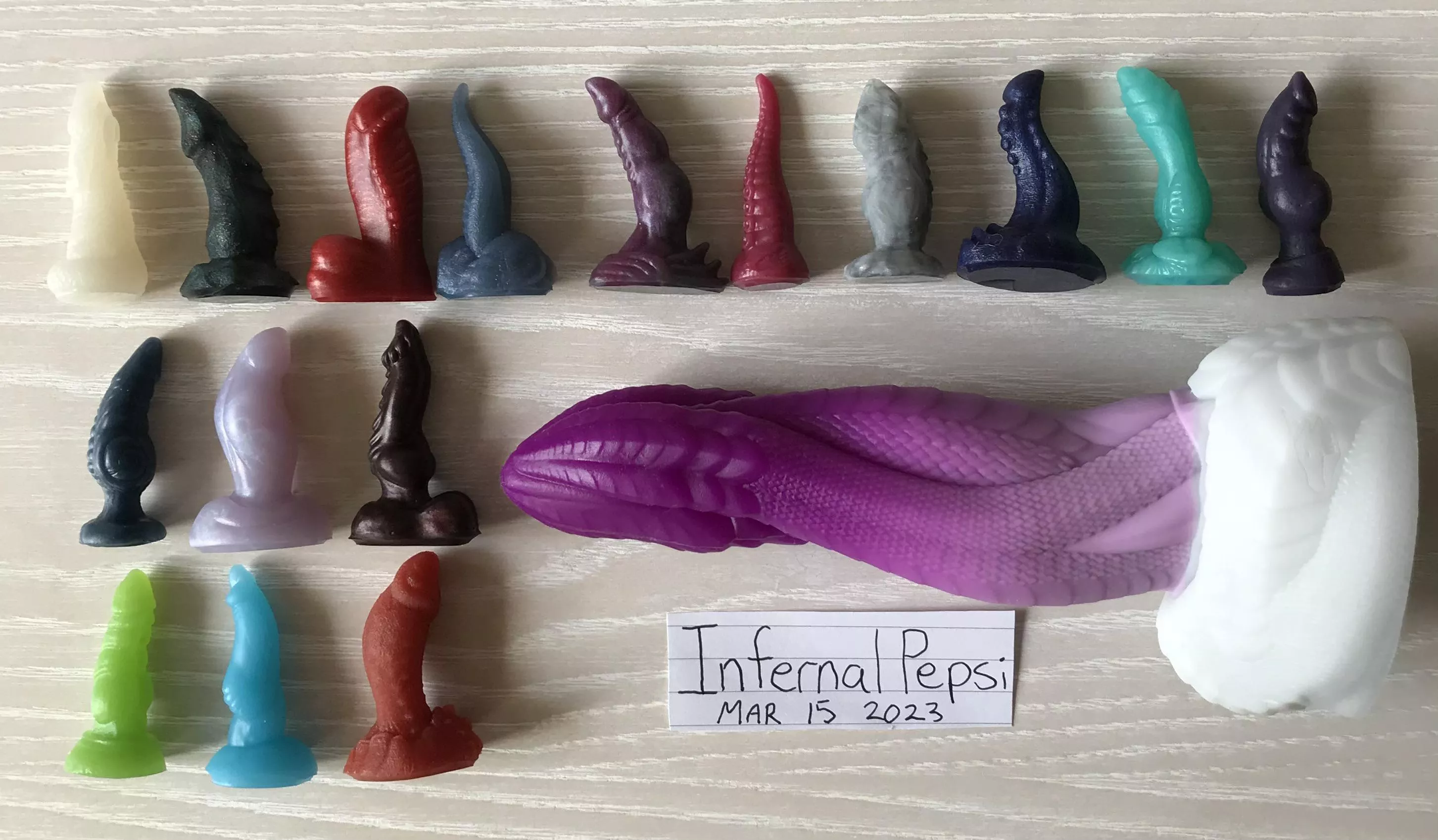 [WTS][US/CAN] $120 USD Orochi, Small, Split firmness (S/F), w/ bonus free teenies