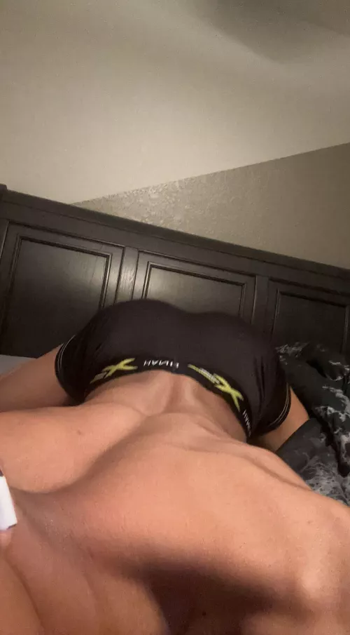 18 hot fit bttm here. Onl other teens in the United States hmu. I’m trynna suck dick. Snap: ethrealtree