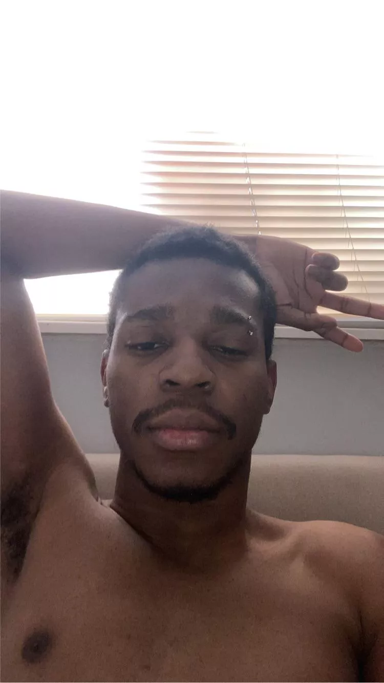 22 SC:Jscott6890 face is a must white boys+
