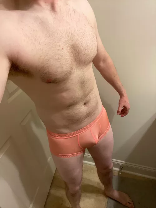 26, sub biguy, currently laying in bed waiting to be degraded. Love to suck cock and show off for doms. Send a few dick pics to unleash a wild me. Sn: reardonmetal1