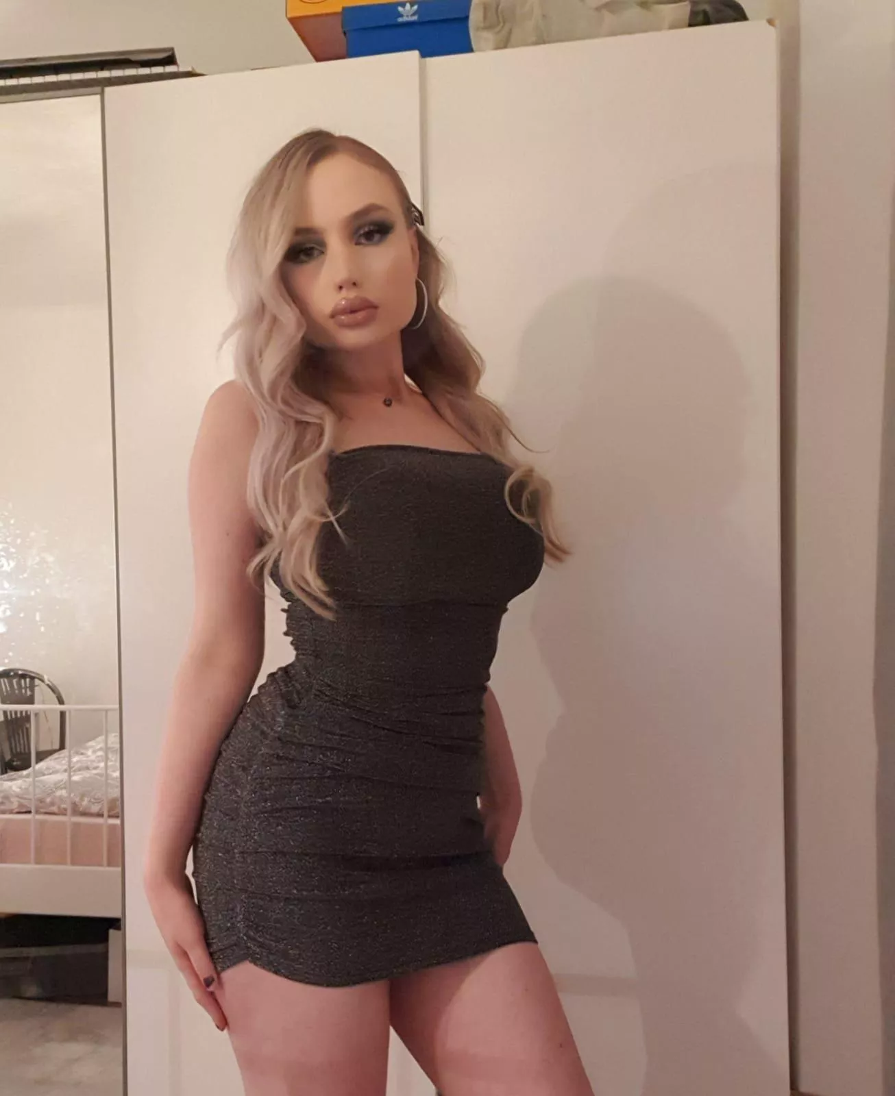 Am I your type? Rate me from 1-10 (be honest) 🫣😇