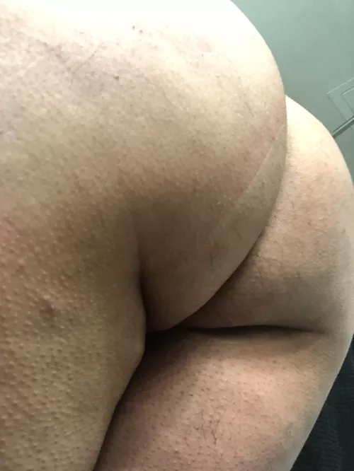 Chubby teen ass (18)