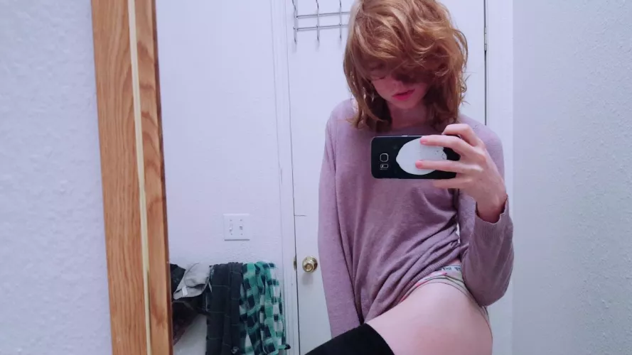 Come over babe I'm bored 😚