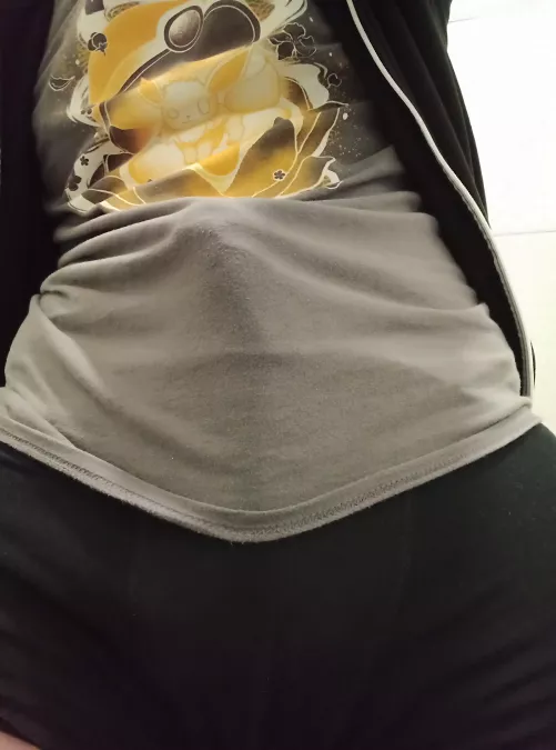 Eevee about to be surprised by Diglett