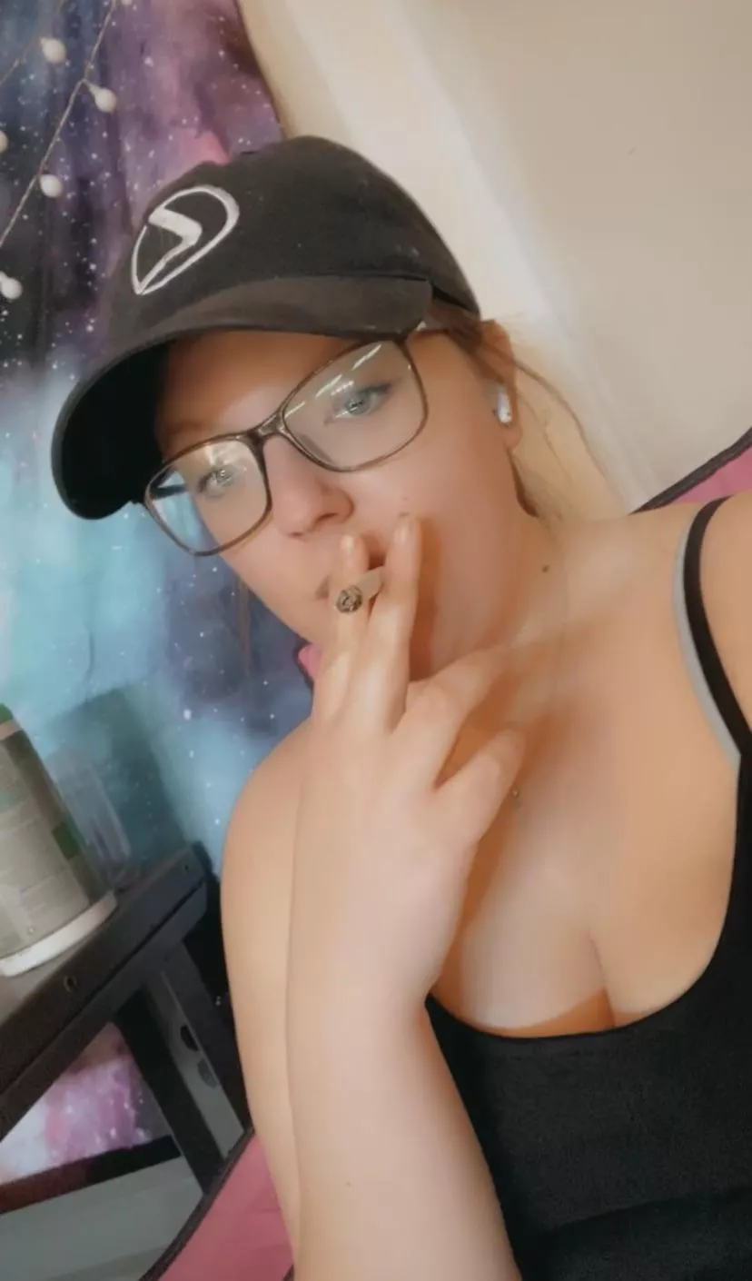 Enjoying the sunshine whenever possible ☀️