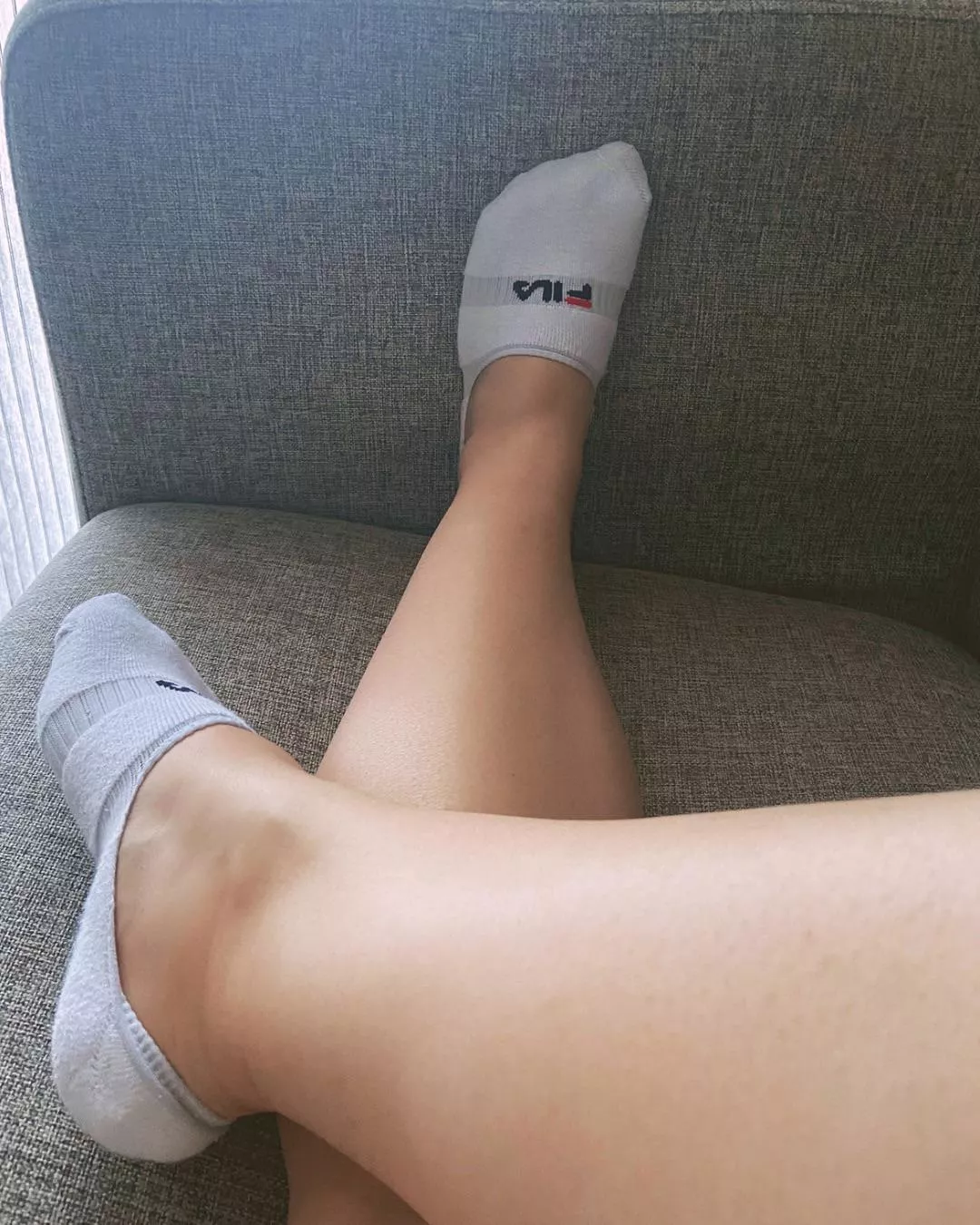 [F] Wanna see the rest of my gym outfit? 🫣