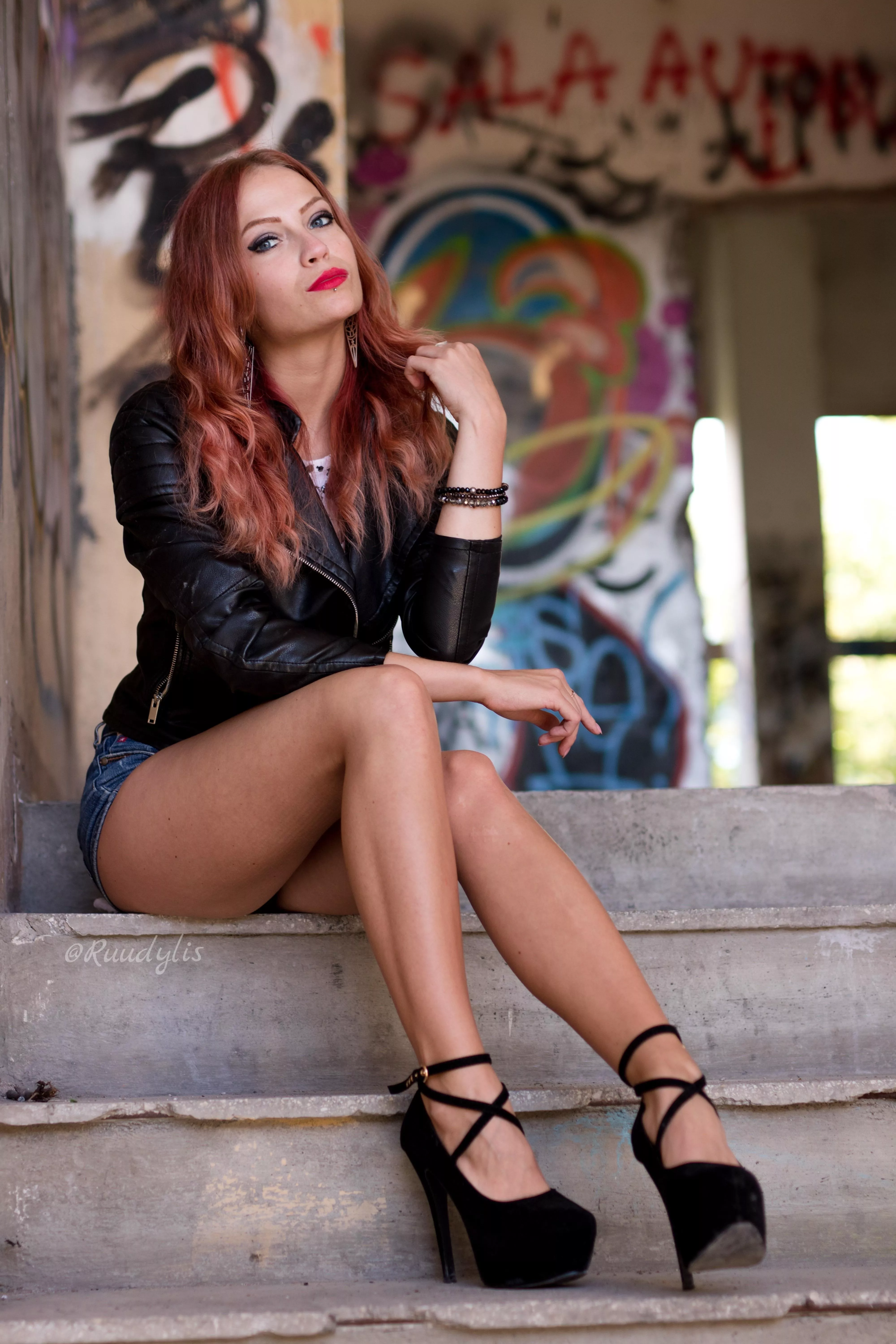 I miss my summer tan :<