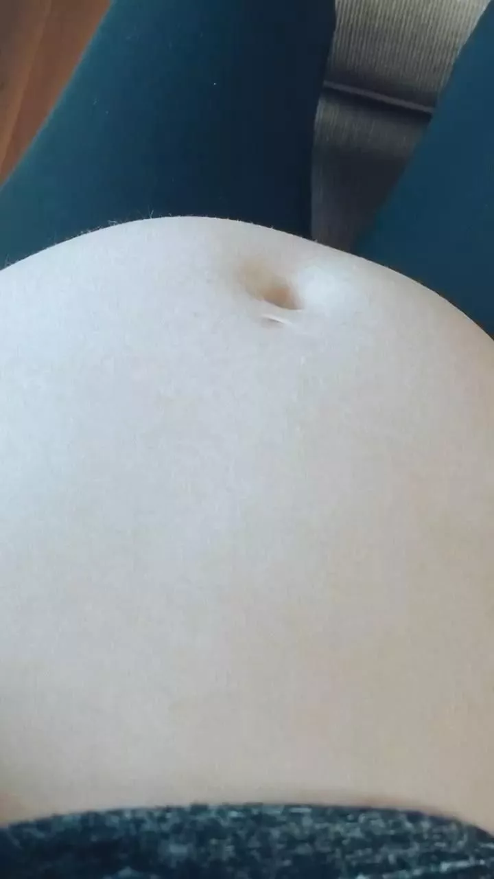 I no longer see my pussy because of how big my belly is 😥