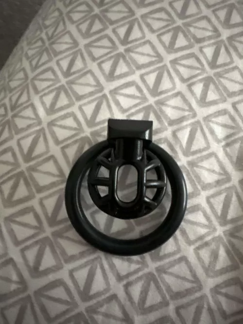 I want to lock up someone new 💗