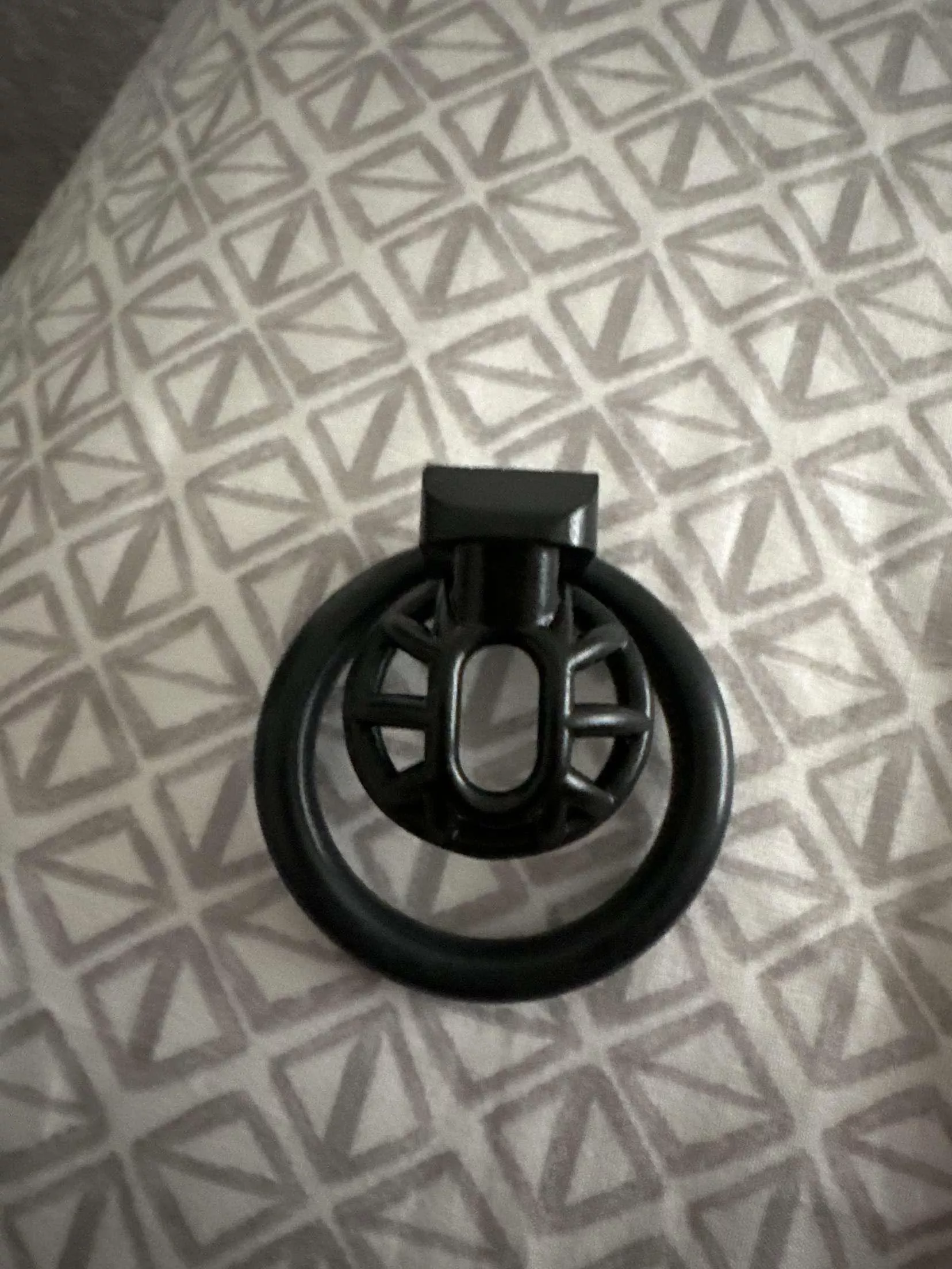 I want to lock up someone new 💗