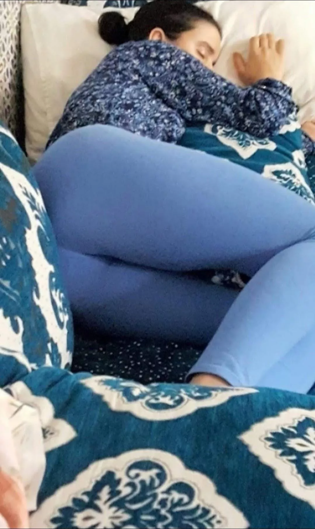 If this was your mom sleeping would you let your bully fuck her?