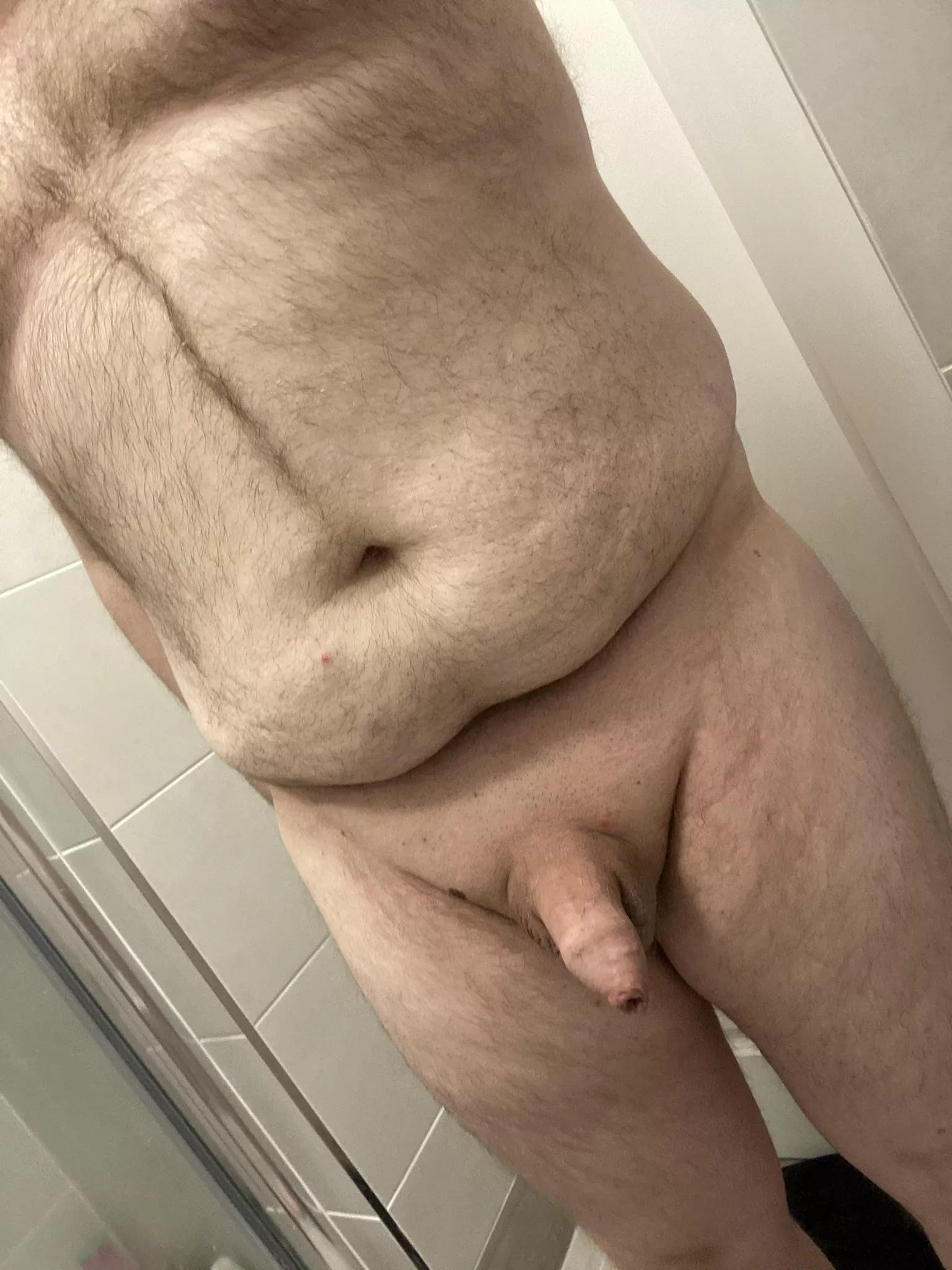 Irish man getting read for Saint Patrick’s day