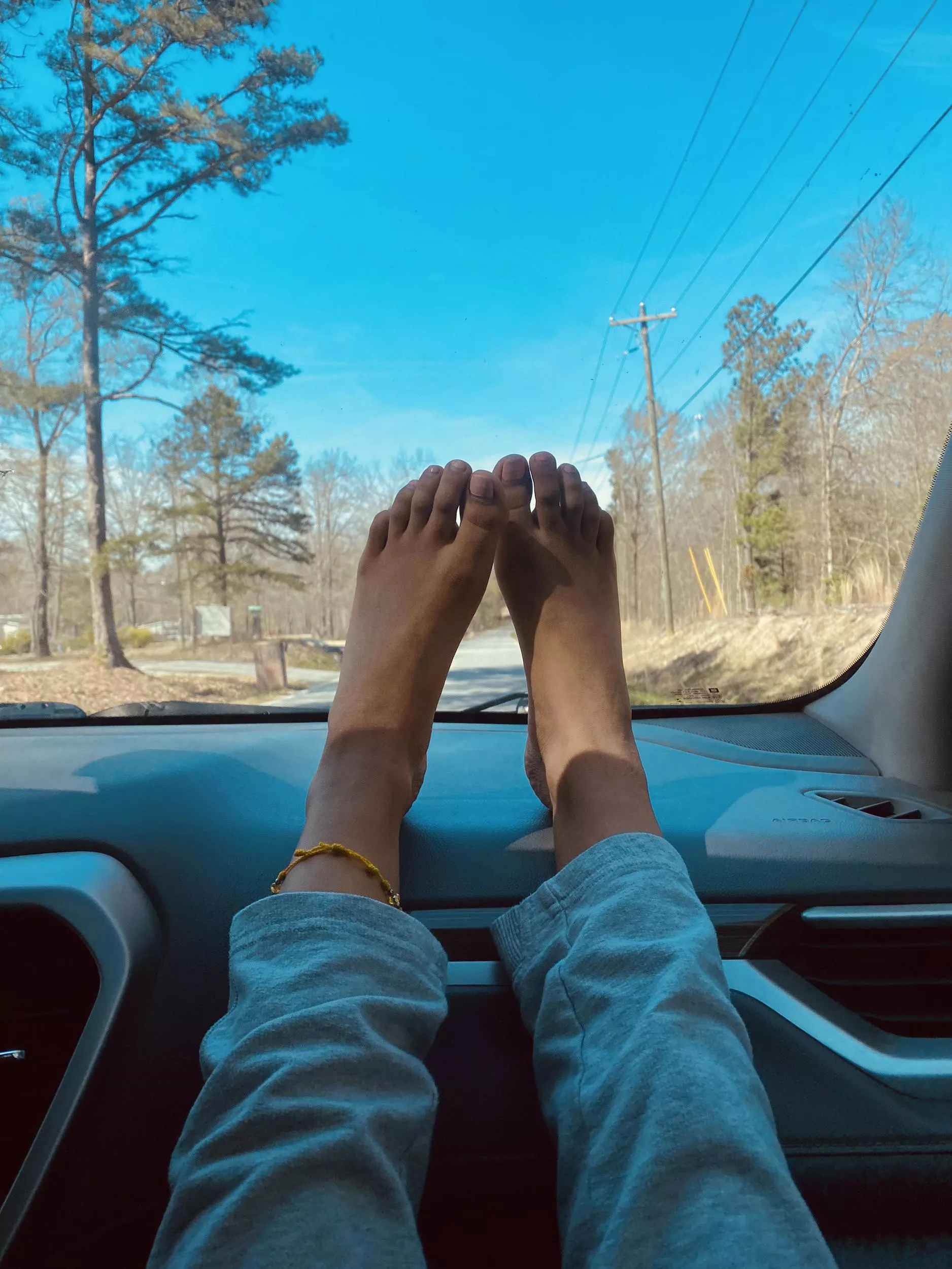 Is this a distraction for you 😩💦(Oc)