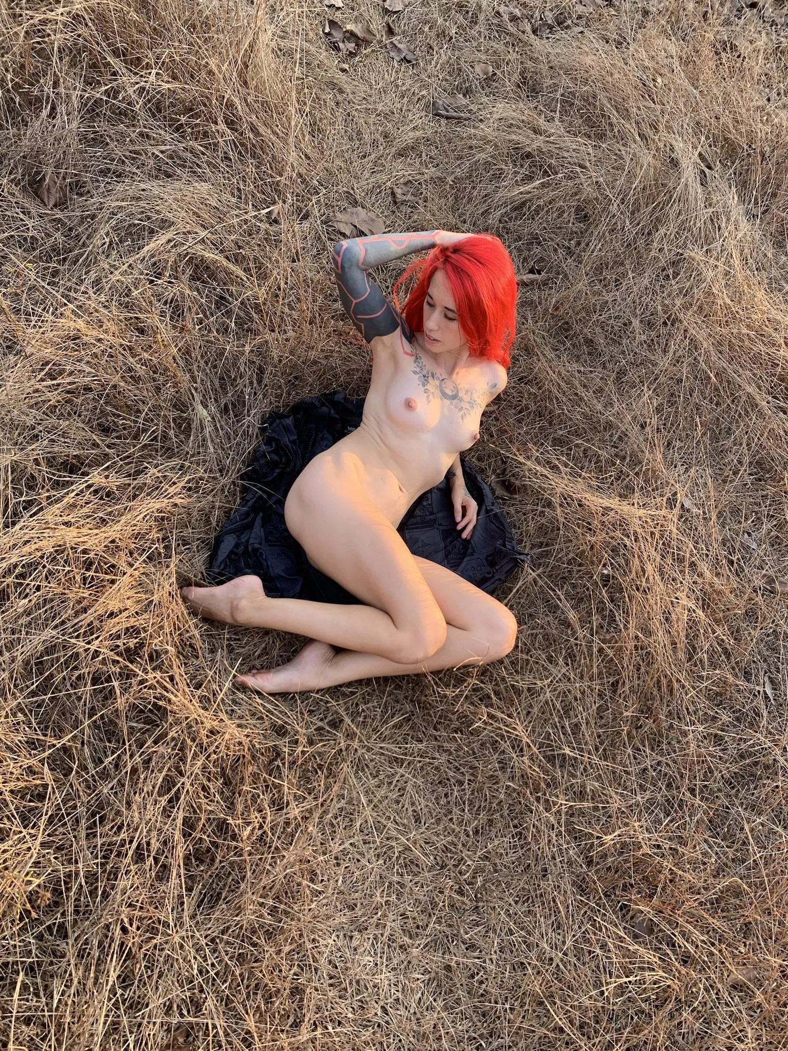 Let's sunbathe together